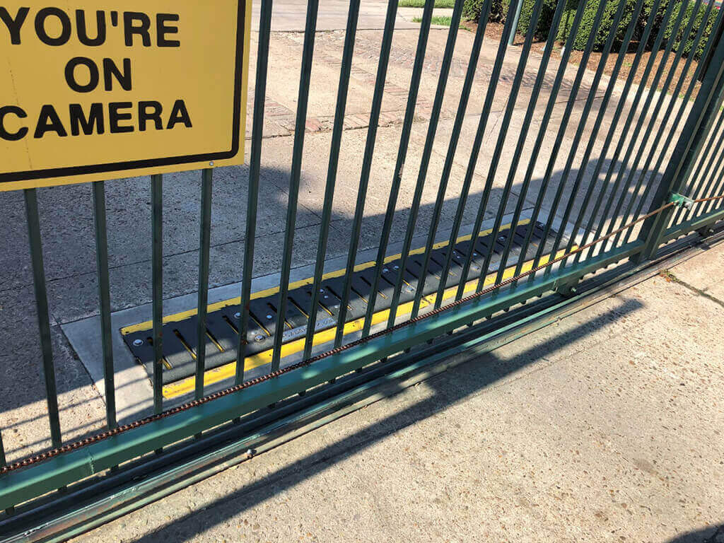 sliding gate repair